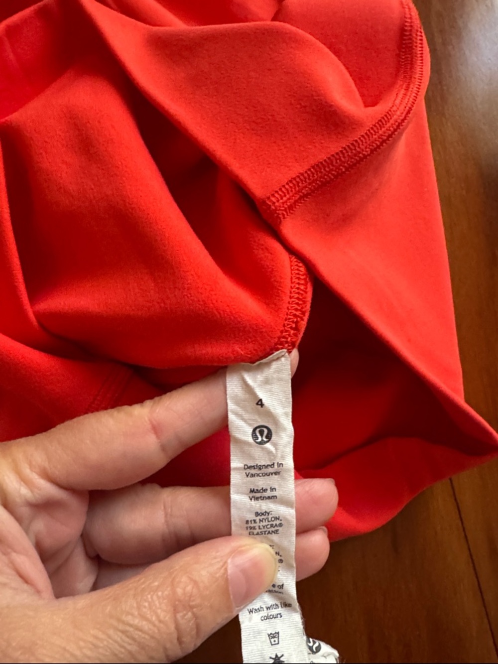 Lululemon - Picture 3 of 3